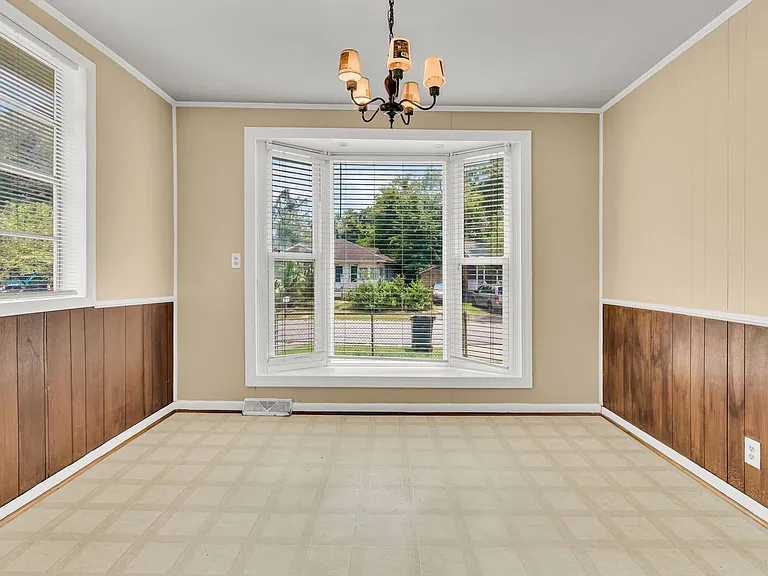 2330 Bailey Dr — Photo 16
