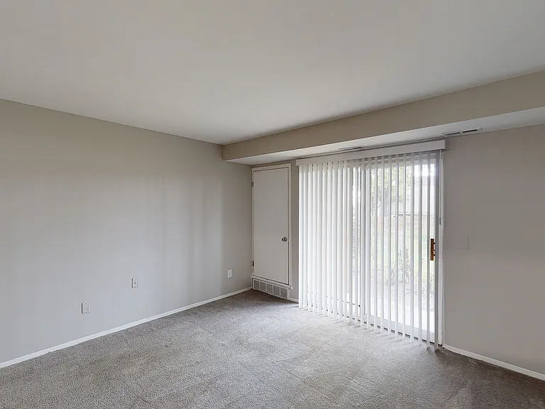 Midtown Park Apartments — Photo 14