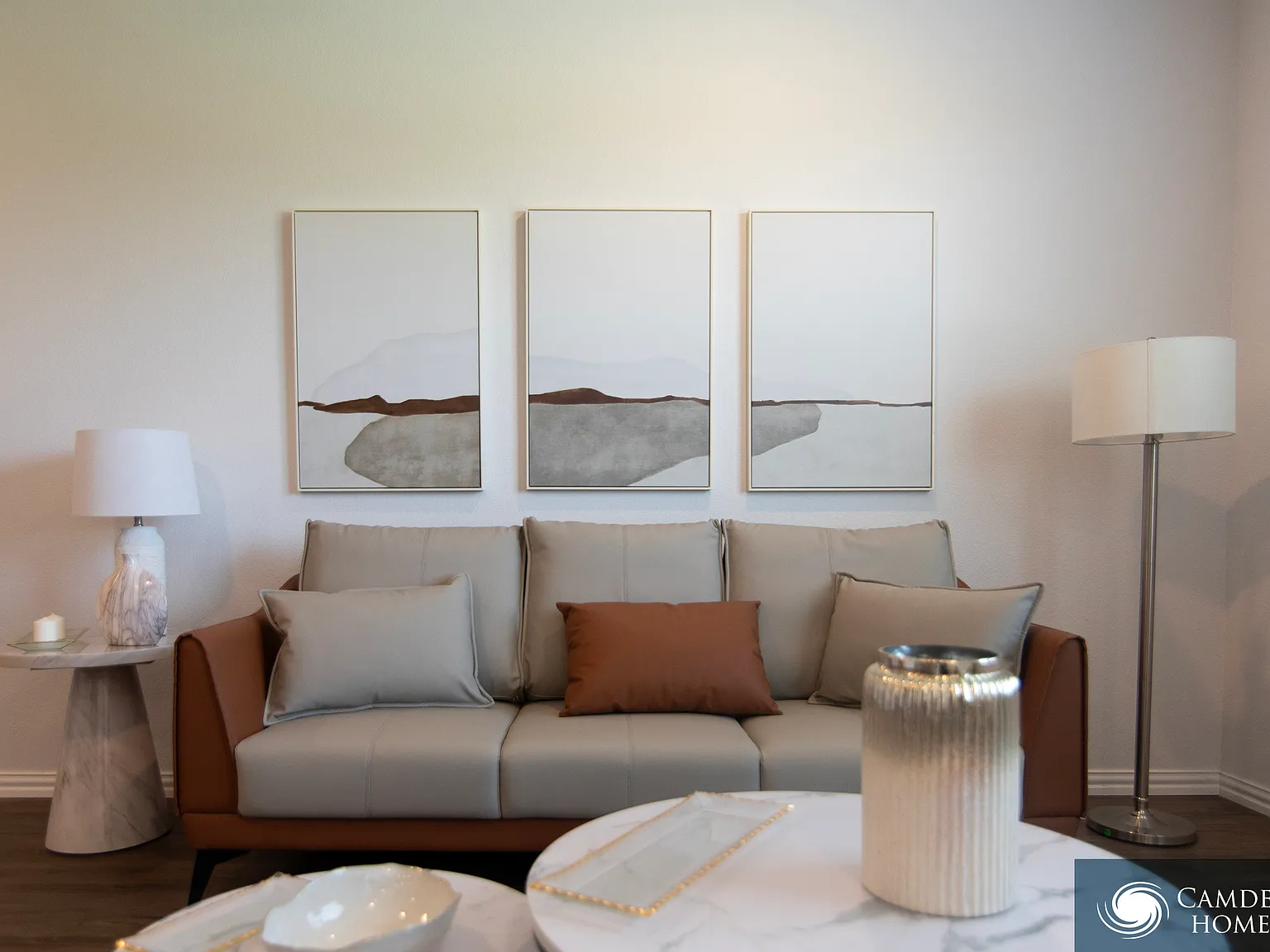 415 Grove Way — Photo 3