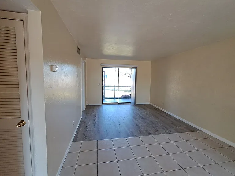 22523 Westchester Blvd #F101 — Photo 14