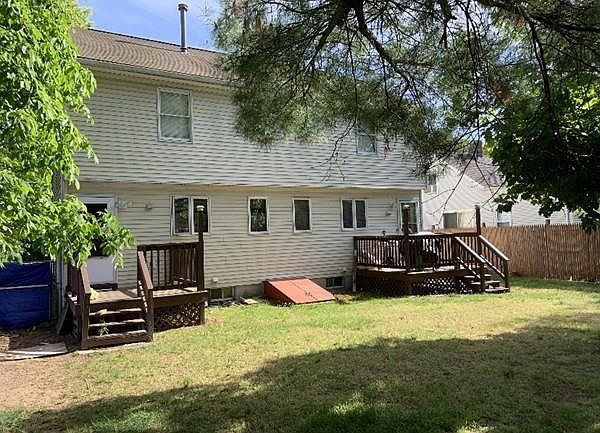 2nd image of 70 Wisteria St