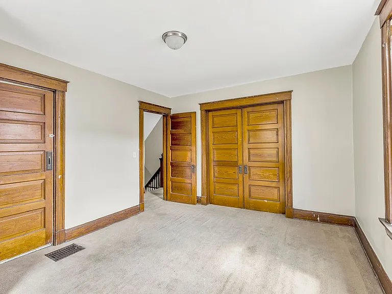 4123 Francis Ave — Photo 7