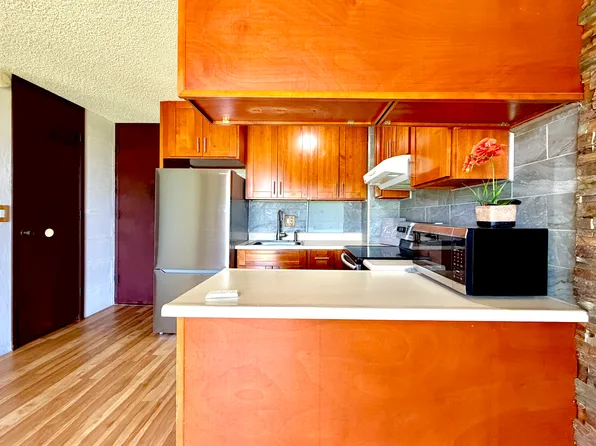 2845 Waialae Ave, Honolulu, HI