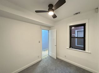 3245 N Lakewood Ave #3C, Chicago, IL 60657