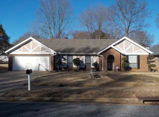 5400 Maple Ridge Rd, Memphis, TN 38134