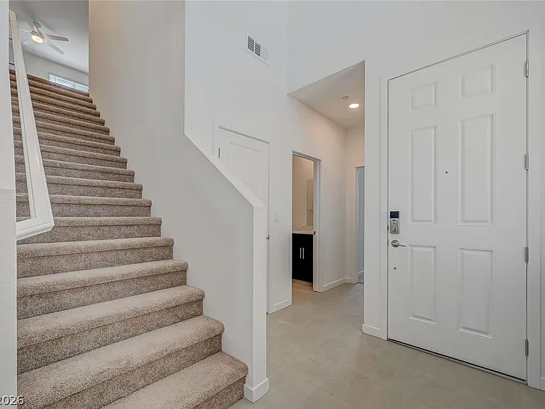 324 Lupton Ave — Photo 17