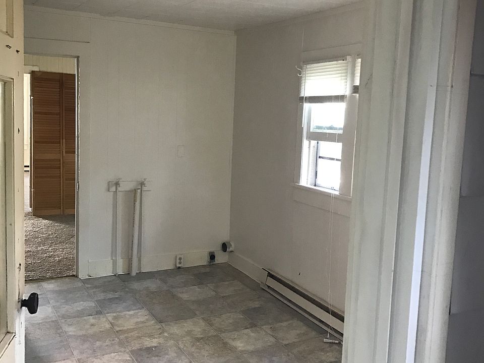 1st image of 516 N New St