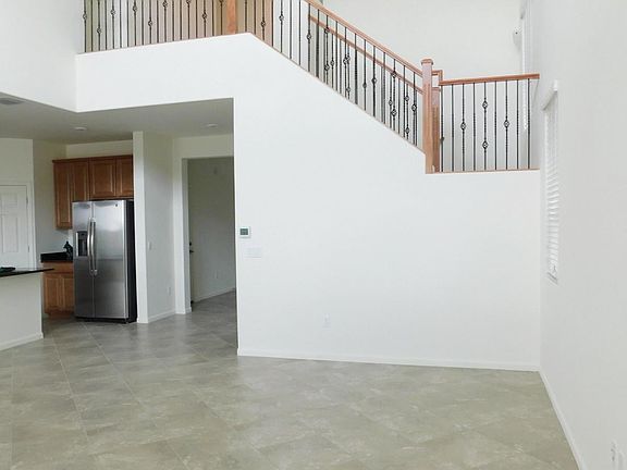 4th image of 867 N Robb Hill Pl N