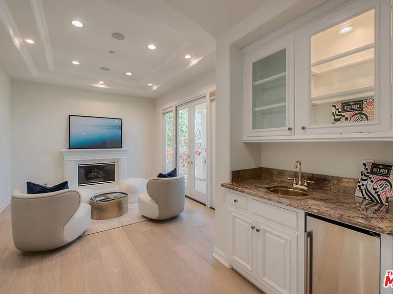 3791 Winford Dr — Photo 23
