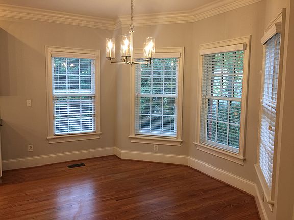 Dining area in kitchen