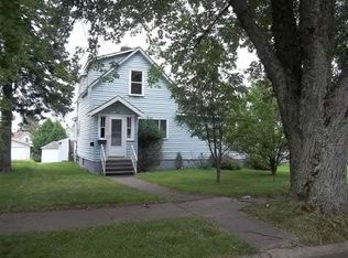 424 11th Ave W, Two Harbors, MN 55616