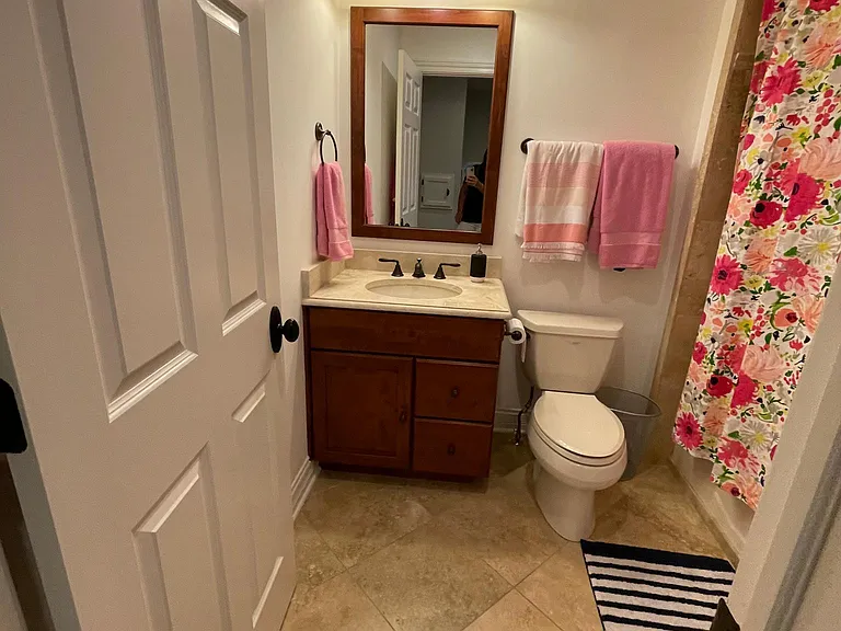 2411 Greenwood Ave — Photo 18