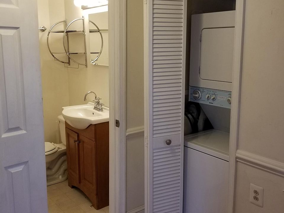 bath & laundry, washer/dryer