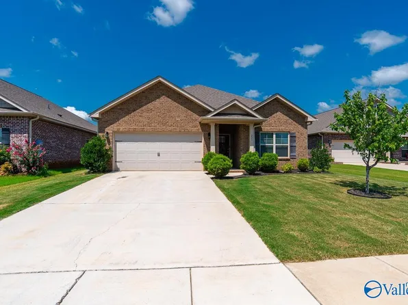 271 Caudle Dr, Madison, AL 35756