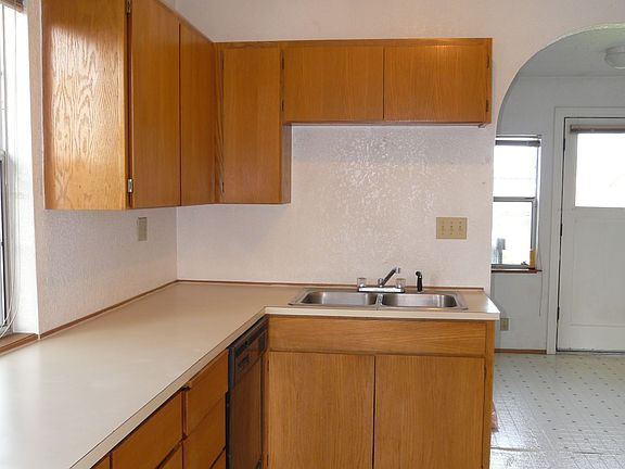 4th image of 3921 N 25th St
