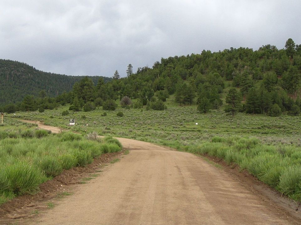 Road leading in to property
