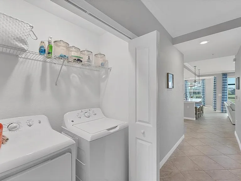 14184 Heritage Landing Blvd #516 — Photo 25