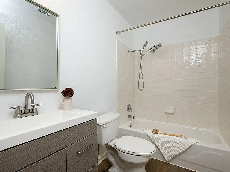 1800 Carriage Hills Trl — Photo 16