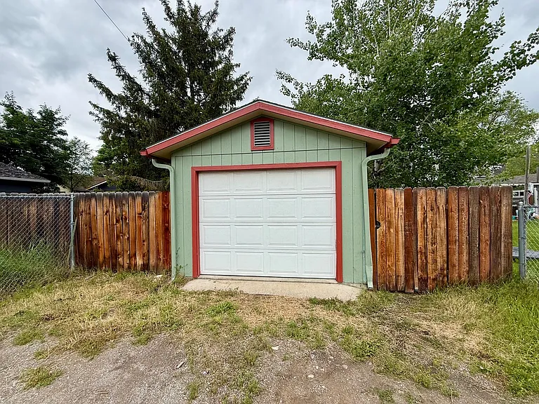 331 South Ave W — Photo 30