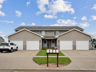 1820 Comisky Ct, Ely, IA, 52227