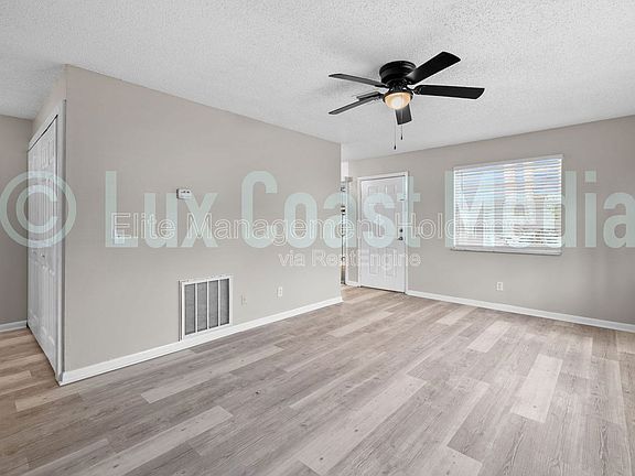 3rd image of 1595 40th Ave Unit K3