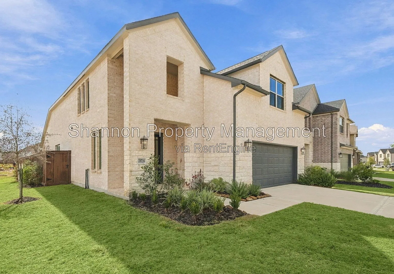 4 bed, 3.0 bath, 2504 sqft, $2,850 — Photo 4
