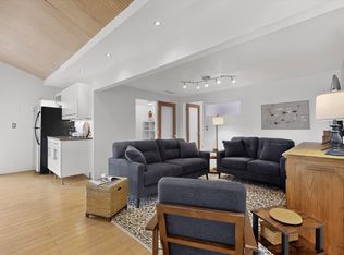 1640 Stanford Dr SE, Albuquerque, NM 87106