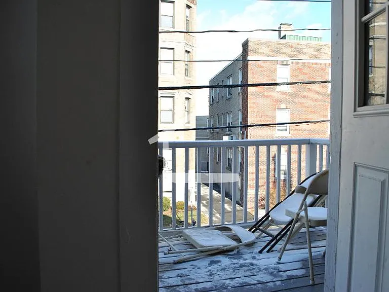 55 Gardner Ter #2 — Photo 2