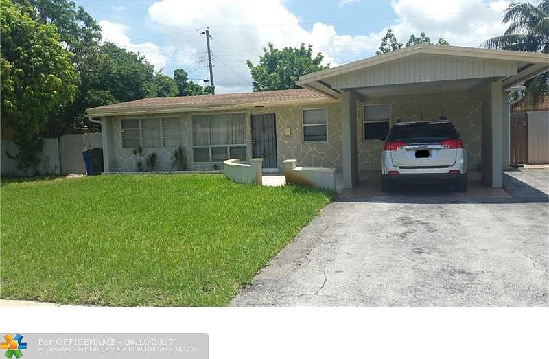 1st image of 2960 NW 44th Ave