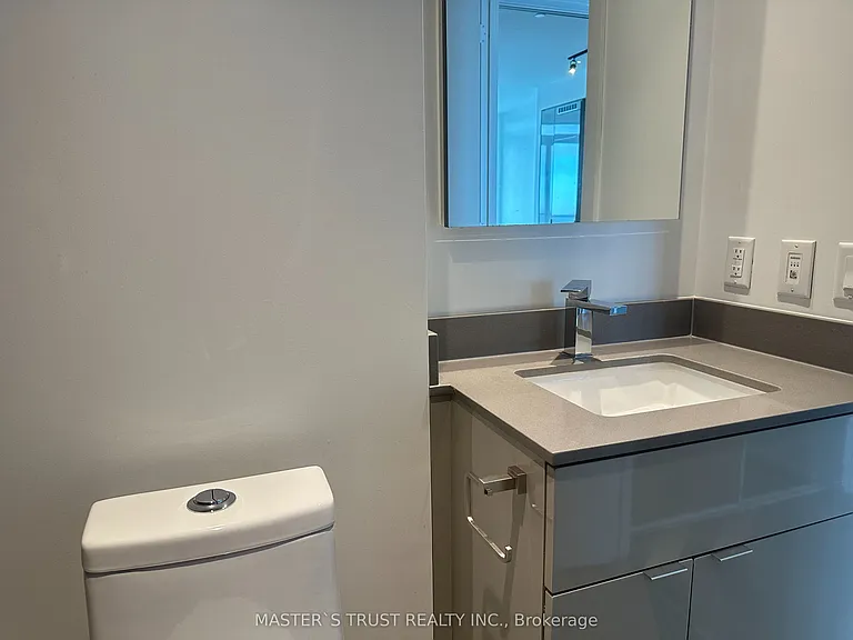 7 Grenville St #5806 — Photo 23