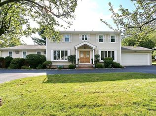 1 Hillcrest Dr, Little Falls, NJ 07424