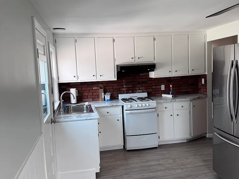 269 Main St #2 — Photo 6