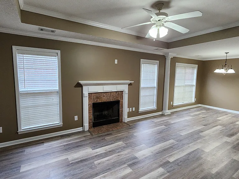 1229 Westfield Ln — Photo 6