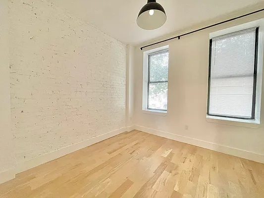 Rented by Doorway NYC, LLC | media 39