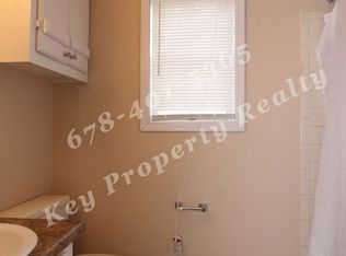 145 Bear Run Ct, Chattahoochee Hills, GA
