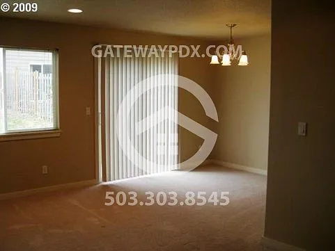 267 N Aspen St — Photo 6