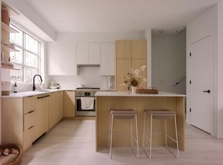 2045 Heritage Park Ln #126, North Vancouver, BC
