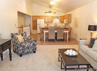829 Virginia Ct, Cheyenne, WY 82009