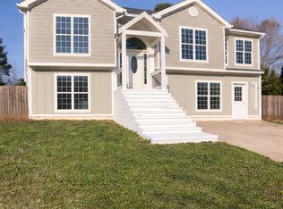 1250 Persimmon Place Dr, Bethlehem, GA 30620