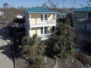 107 32nd St, Mexico Beach, FL 32456