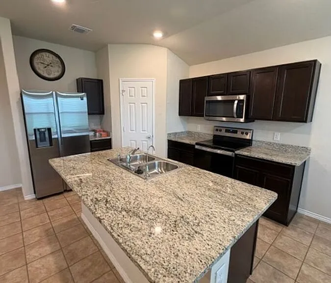 6001 Amelia Earhart Blvd — Photo 10