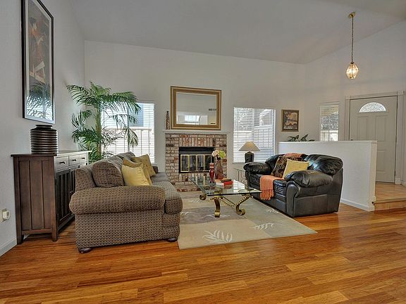 3rd image of 2960 Mary Caroline Ct