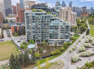 738 1st Ave SW #907, Calgary, AB T2P5G8