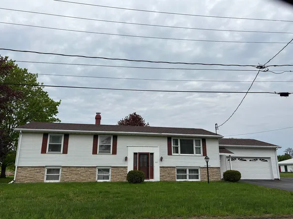 22 Stephenville St, Massena, NY 13662
