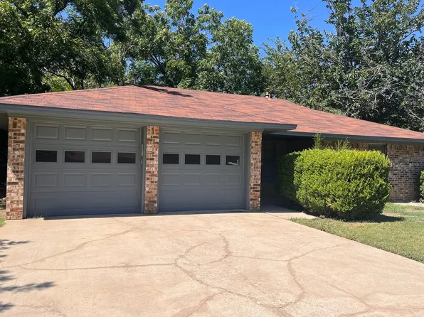 3419 Hummingbird Ln, Denton, TX 76209
