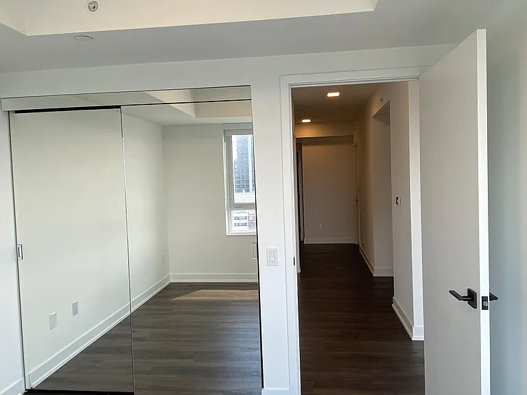 609 Sherbourne St #3209 — Photo 23