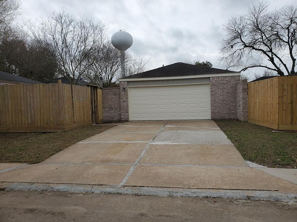 2nd image of 10923 Indian Ledge Dr