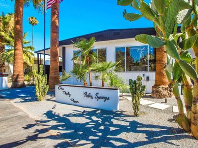 144 Jupiter St, Palm Springs, CA, 92264
