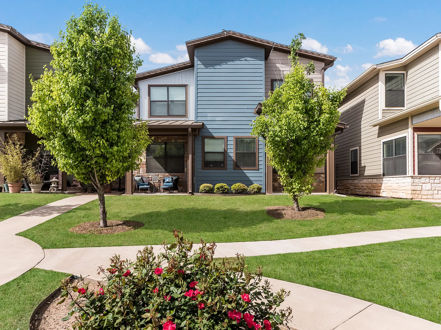 2 bed, 2.5 bath, 1050 sqft, $1,595 — Photo 3