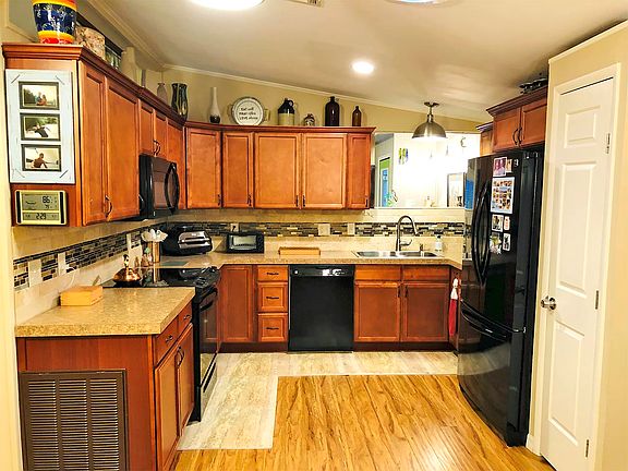 2nd image of 144 Las Palmas Blvd #144